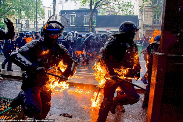 Parisdə 1 May nümayişləri zamanı 50-dən çox polis yaralanıb