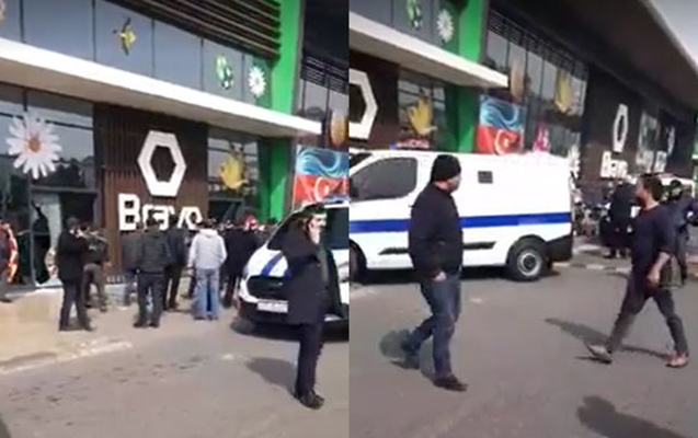 Bravo hipermarketə silahlı hücum edildi - Ölən və yaralanan var - Video