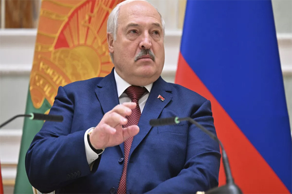 Lukaşenko 9 siyasi məhbusu azad etdi - 1400 nəfər hələ də həsdədir