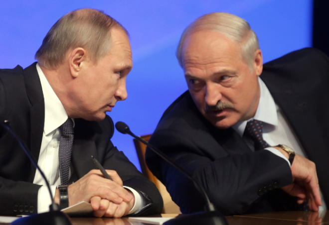 Putin Lukaşenko ilə görüşə gedir
